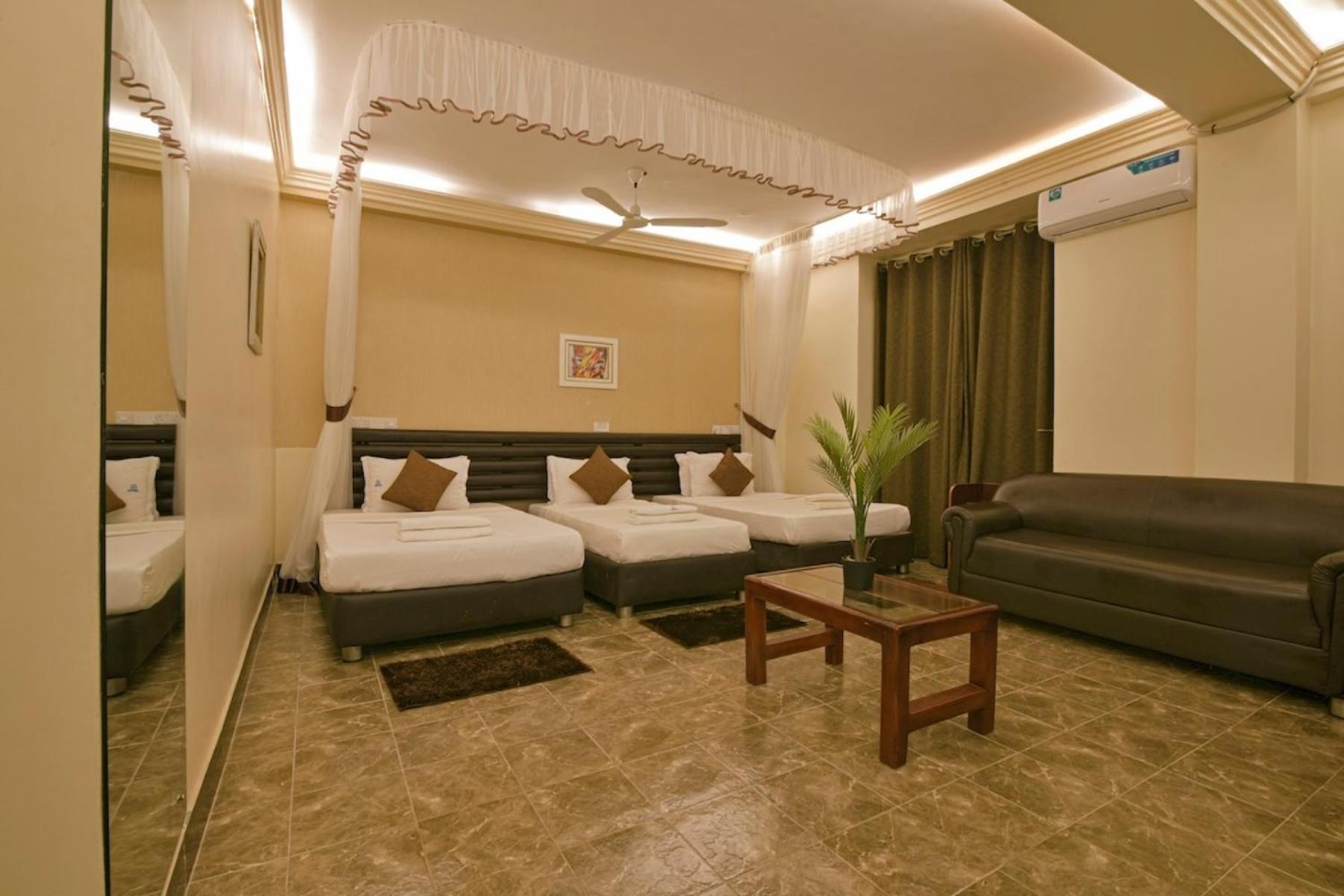 Hoima Buffalo Hotel & Business Hub Ltd Экстерьер фото