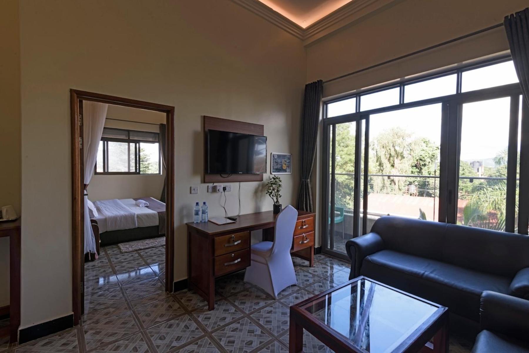 Hoima Buffalo Hotel & Business Hub Ltd Экстерьер фото