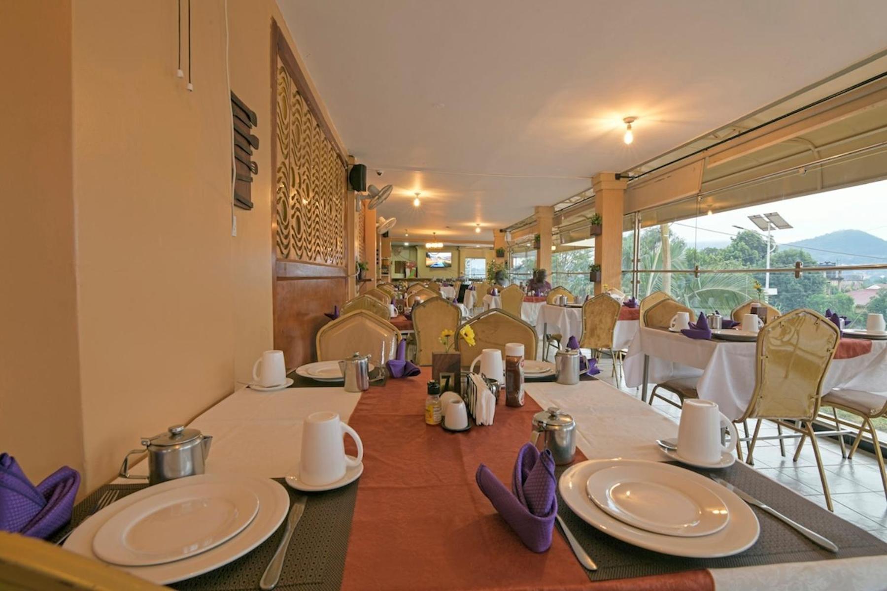 Hoima Buffalo Hotel & Business Hub Ltd Экстерьер фото