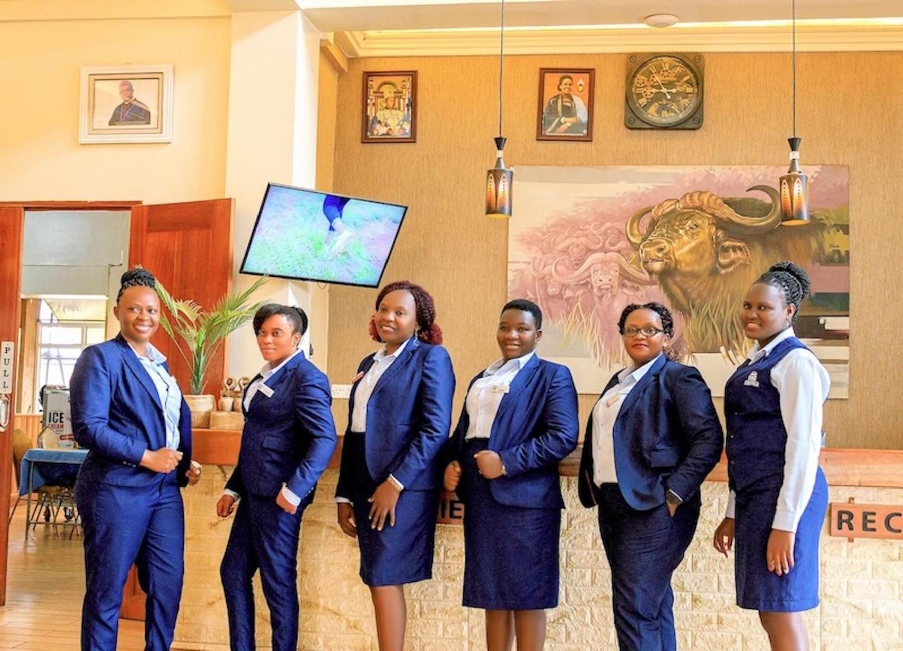 Hoima Buffalo Hotel & Business Hub Ltd Экстерьер фото
